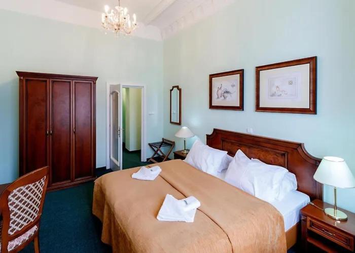 Hotel Ester Karlovy Vary Ngoại thất bức ảnh