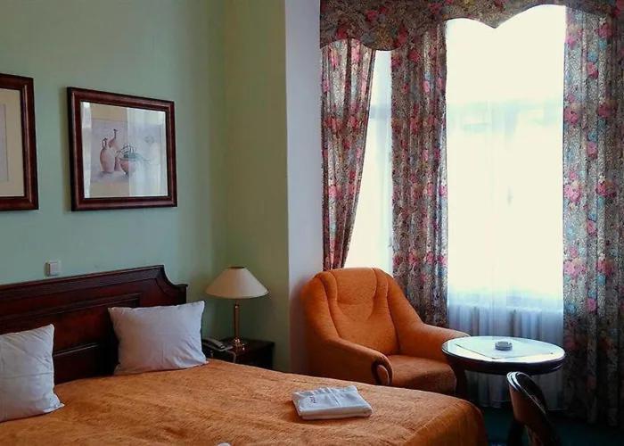 Hotel Ester Karlovy Vary Ngoại thất bức ảnh