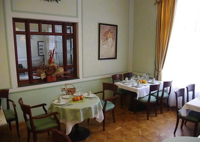 Hotel Ester Karlovy Vary Ngoại thất bức ảnh