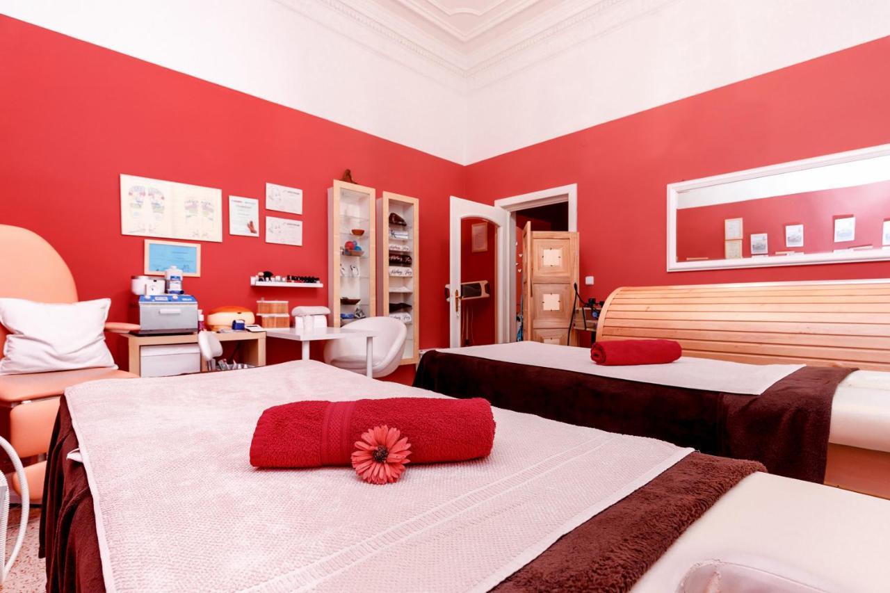 Hotel Ester Karlovy Vary Ngoại thất bức ảnh
