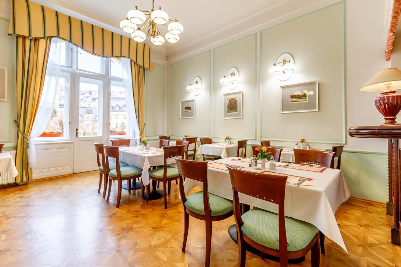 Hotel Ester Karlovy Vary Ngoại thất bức ảnh