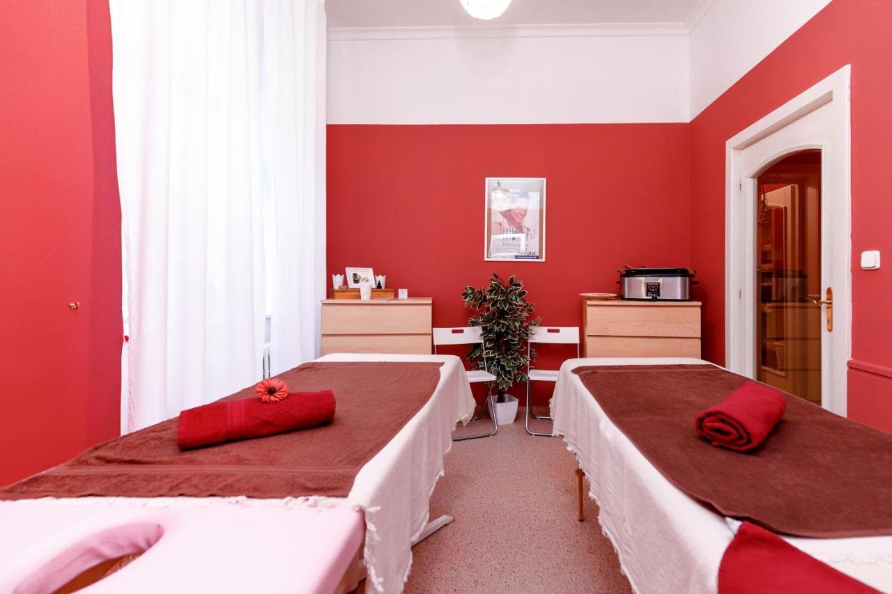 Hotel Ester Karlovy Vary Ngoại thất bức ảnh