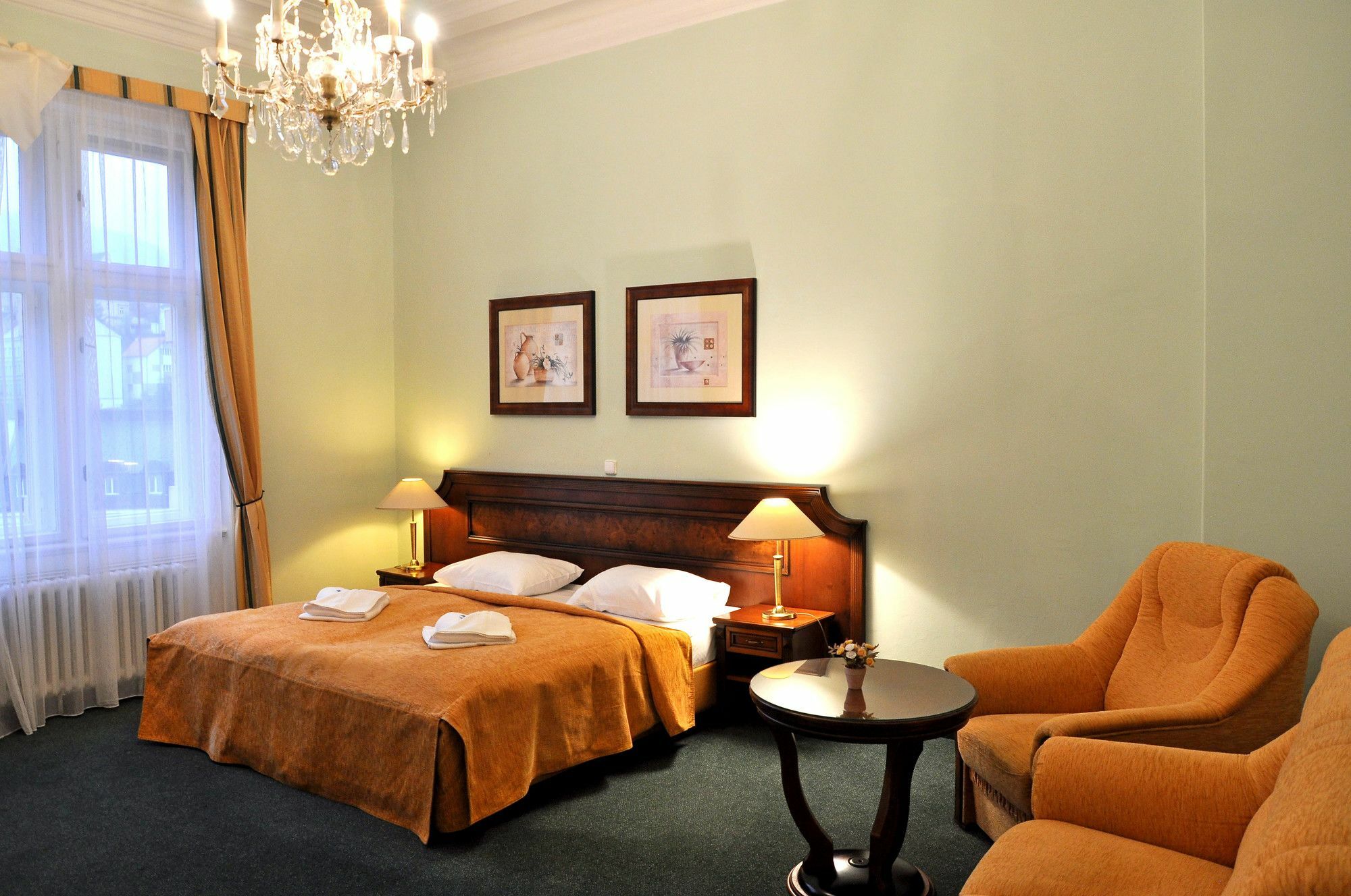 Hotel Ester Karlovy Vary Ngoại thất bức ảnh