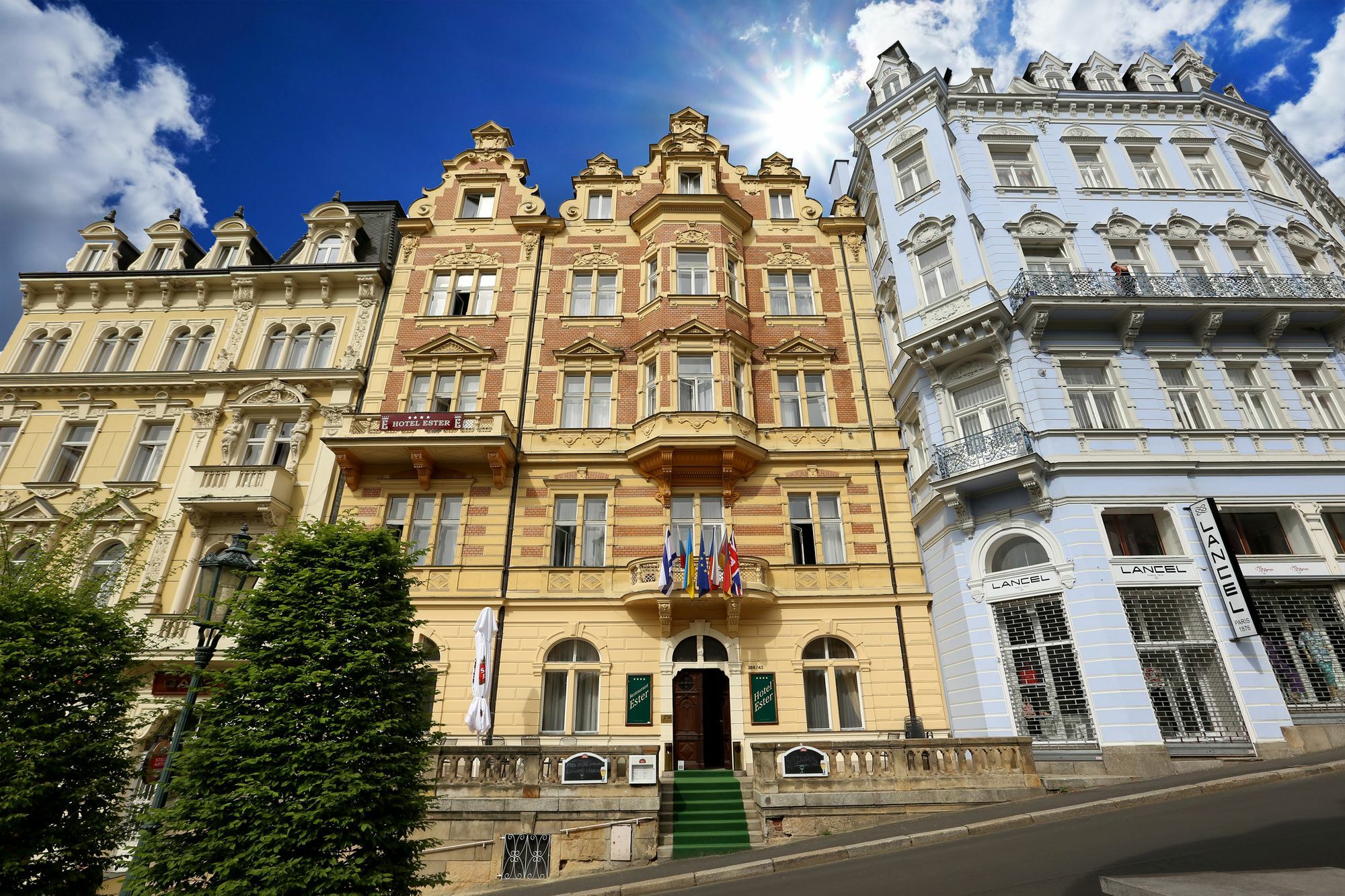 Hotel Ester Karlovy Vary Ngoại thất bức ảnh